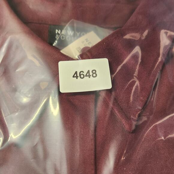 NWT New York & Co Top Size Small Burgandy Suede/Velvet Long Sleeve Button Down - Picture 10 of 10